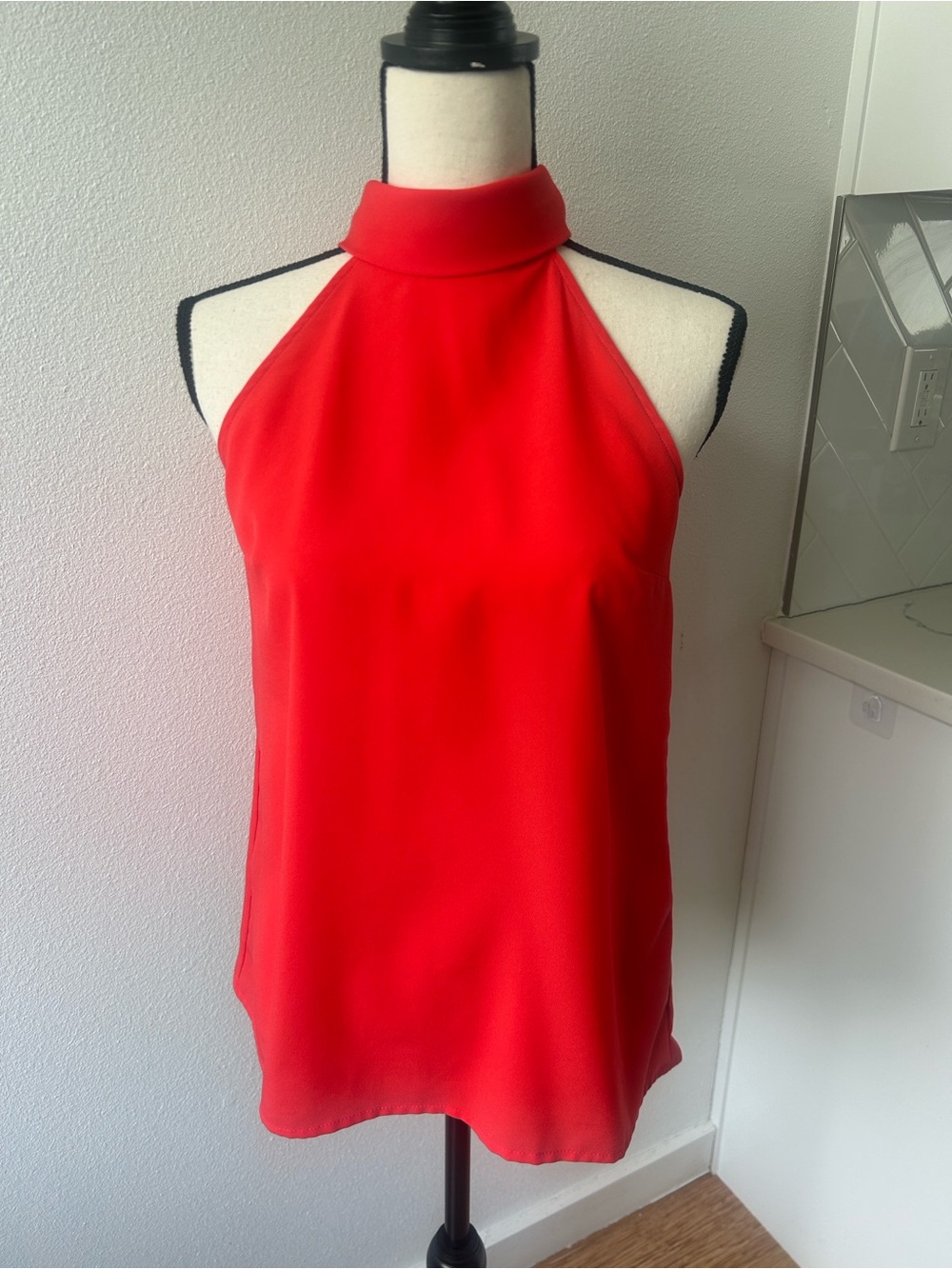 Women’s Banana Republic High-Neck Halter Shell Top